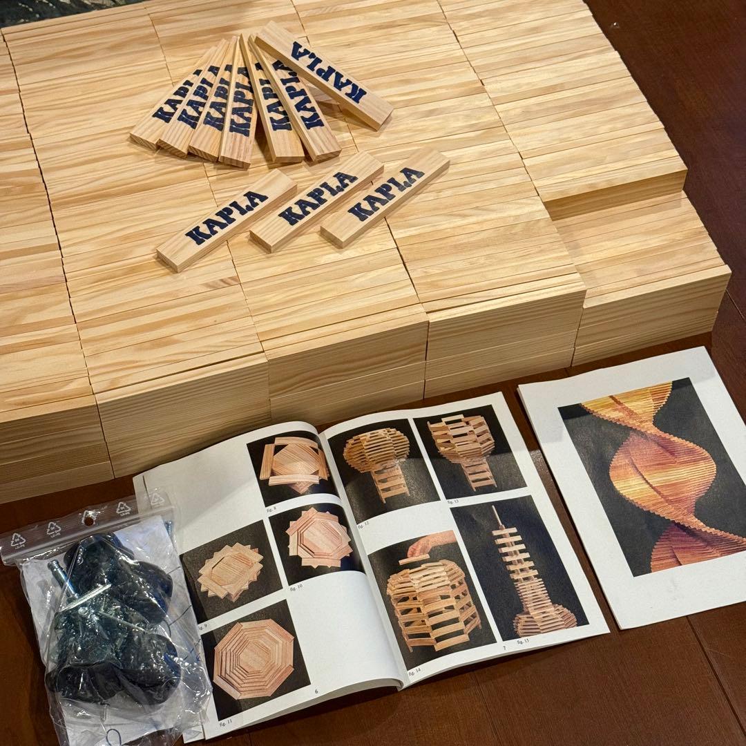 【美品】KAPLA 1000 積み木セット 収納ボックス　未使用キャスター付き