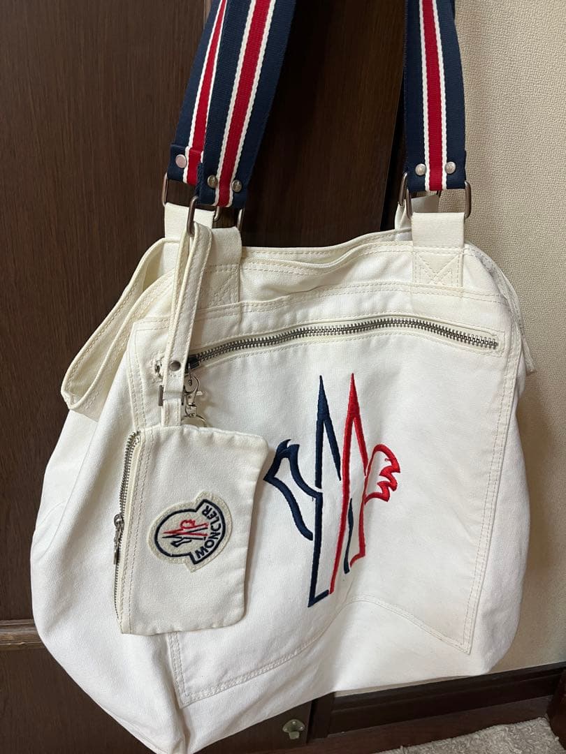 モンクレール めちゃ可愛いマザーズバッグ ラージバッグ ホワイト