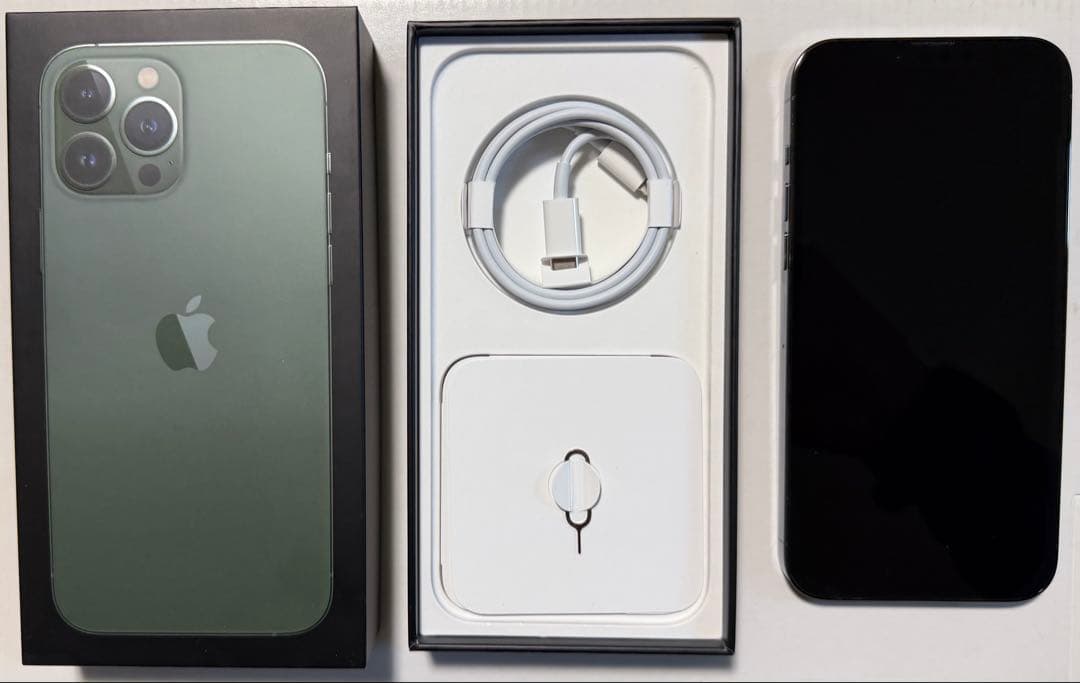 【極美品】iPhone13ProMax SIMフリー最大容量: 100%