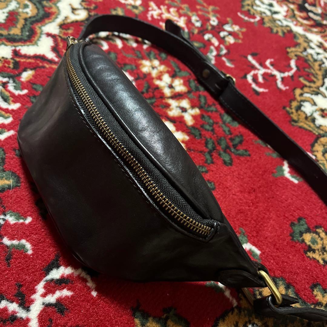 w*2様 ブラックレザー ボディバッグ　ウエストポーチ