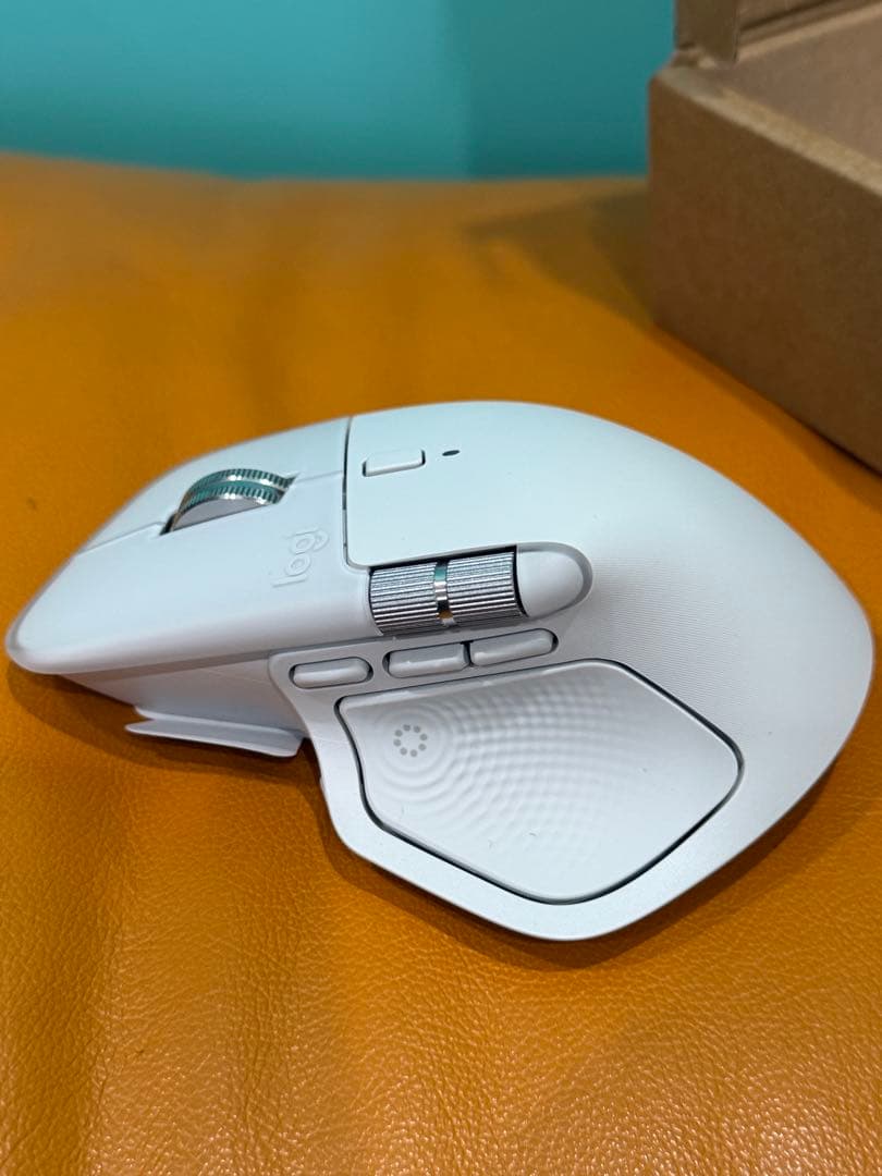 Logitech MX Master 4 ホワイト