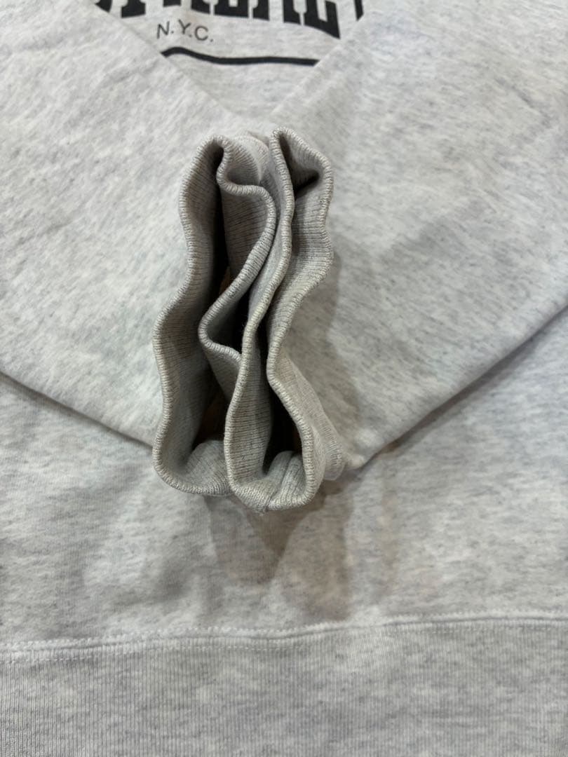 supreme トレーナー スウェット　Sサイズ