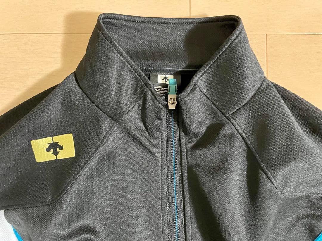 2*8様 デサント　ジャージ　上下セット　Lサイズ（SDW1211 SDT121