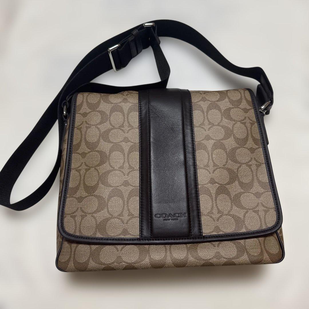 Coach メッセンジャーバッグ ベージュ/ブラック