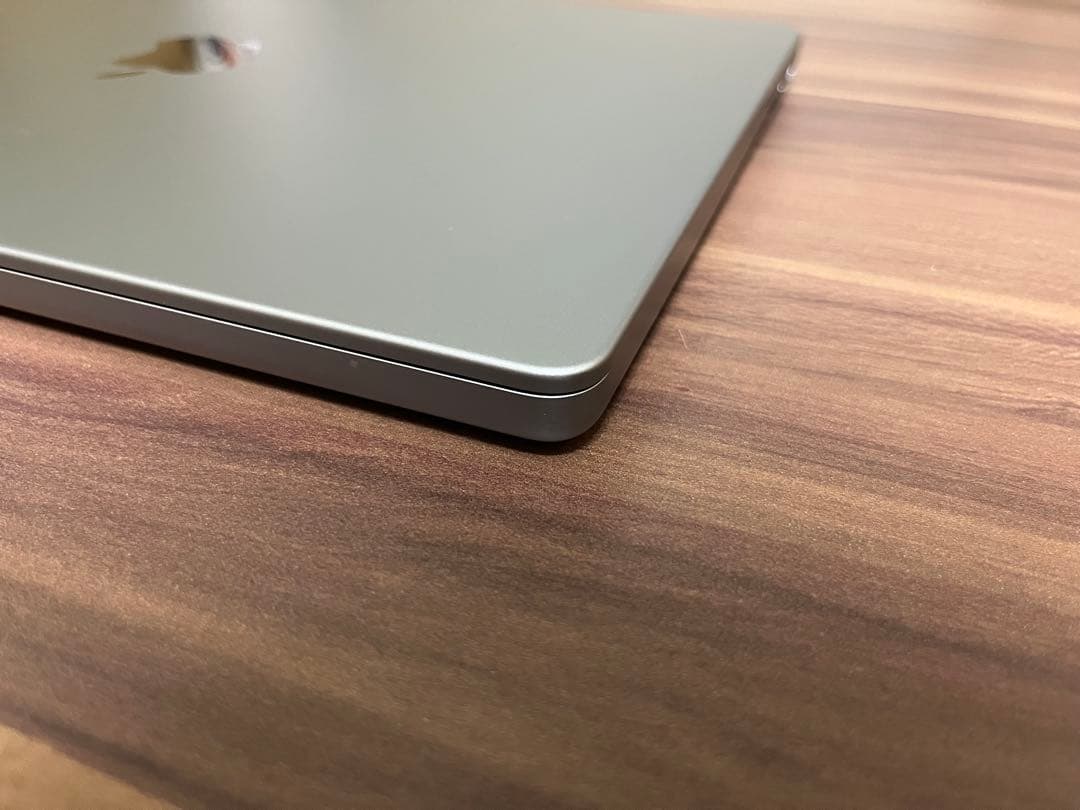 【美品】MacBook Pro 14インチ M3 (2023年モデル) 16GB