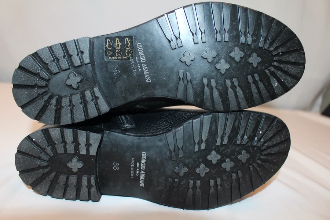 16万円新品GIORGIO ARMANIジョルジオアルマーニ ロングブーツ36黒