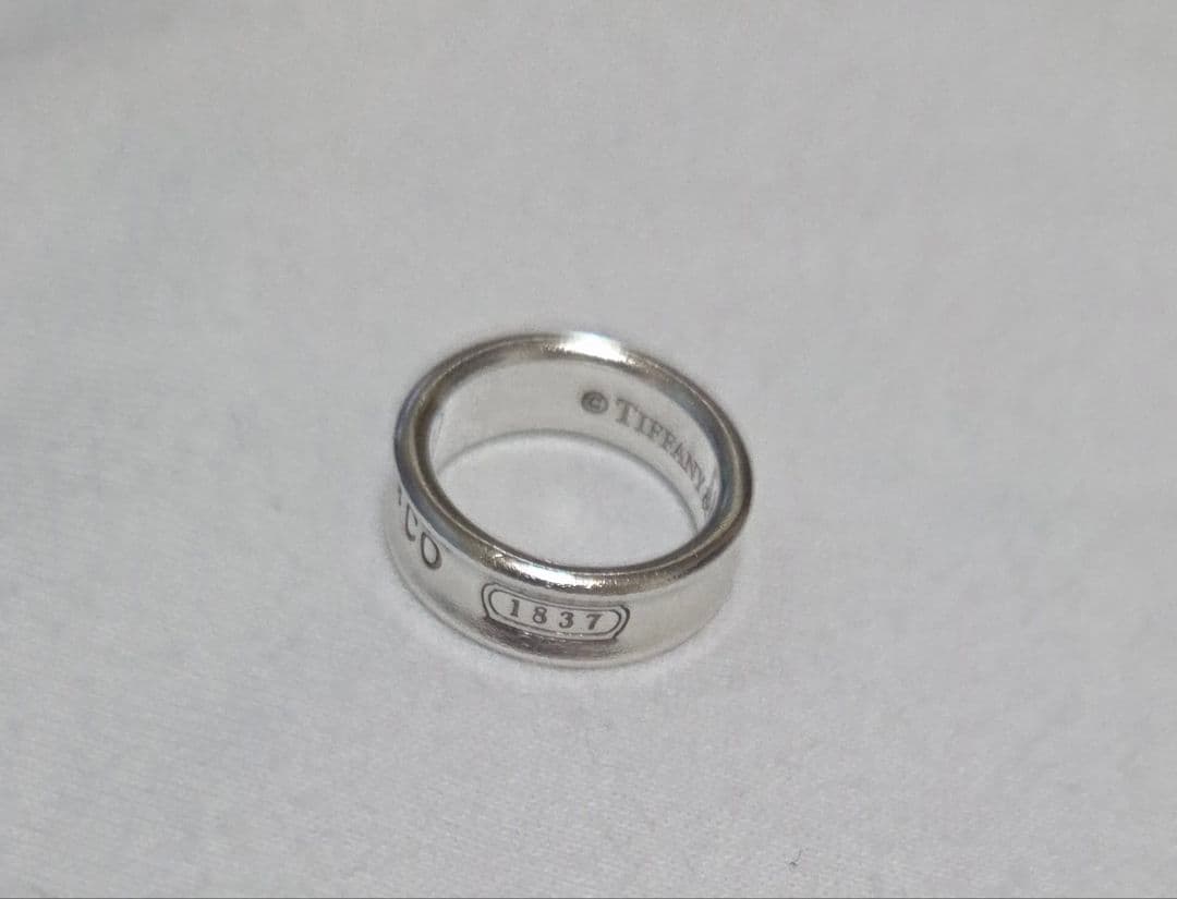 【美品】Tiffany & Co. (ティファニー) ナローリング1837