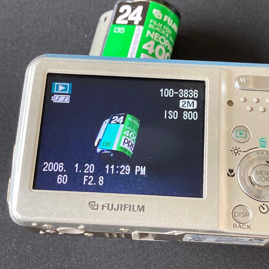 FUJIFILM finepix F30 CCDセンサー コンデジ