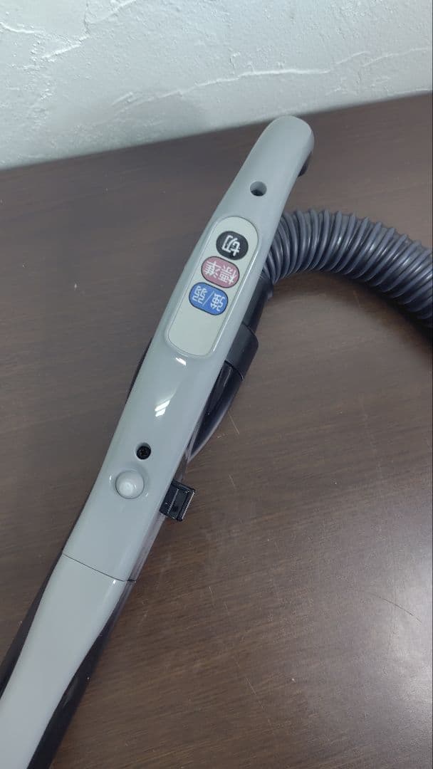 日立 サイクロン式クリーナー CV-SV90K　23年製