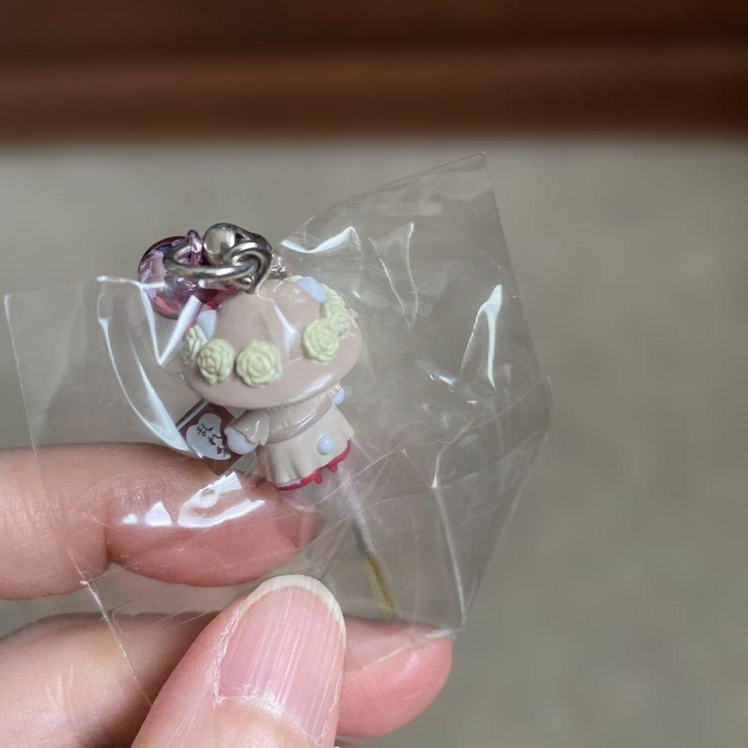 ハローキティ　ストラップ　与謝野晶子　文化シリーズ　新品未使用