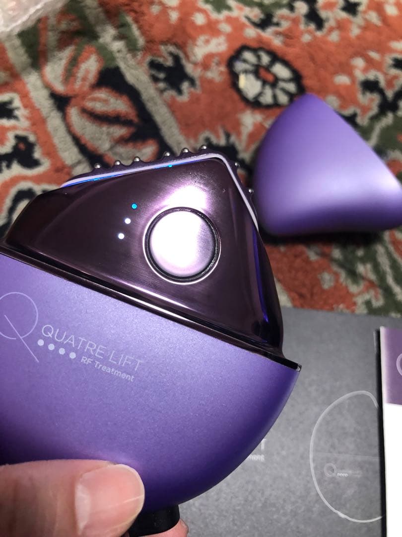 キャトルリフト　QUTRA LIFT RFトリートメント 美顔器