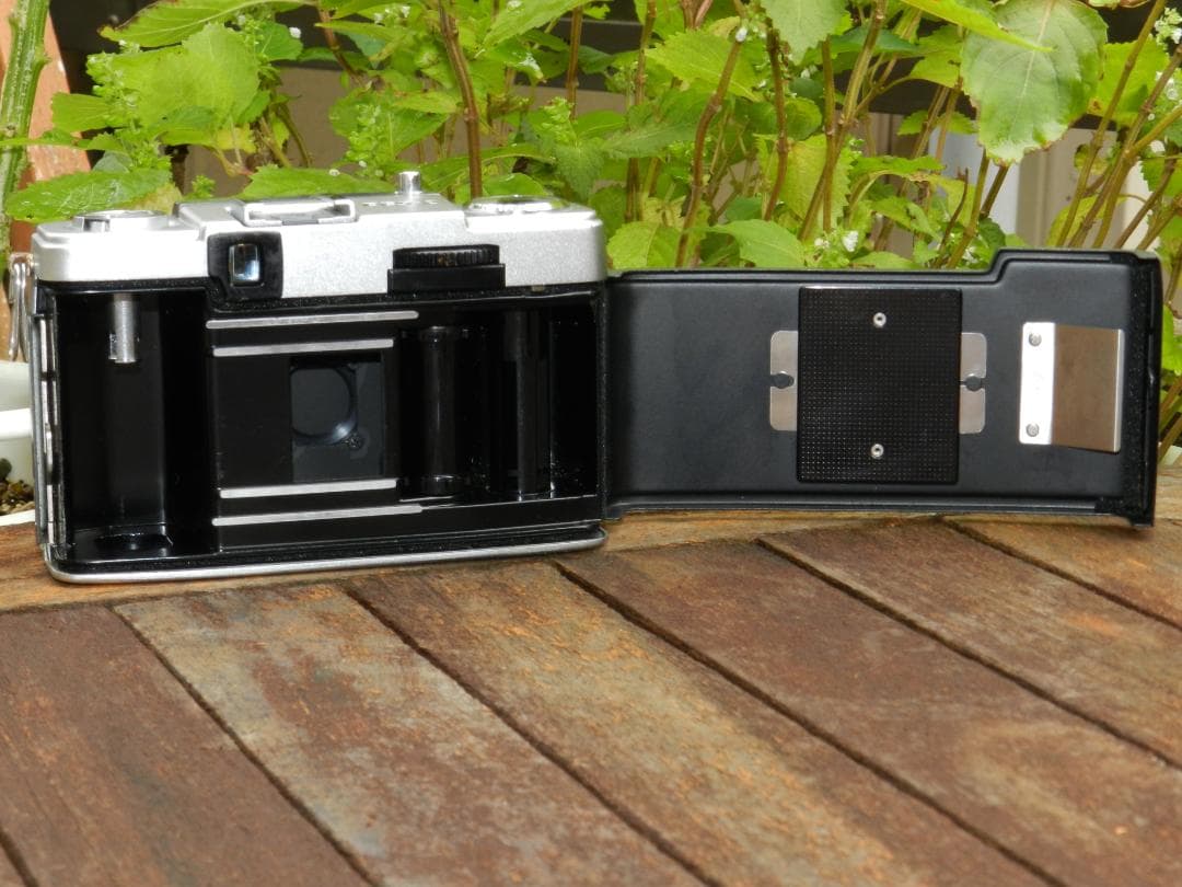 極美品　OLYMPUS PEN EES-2 ハーフフィルムカメラ　即撮影可