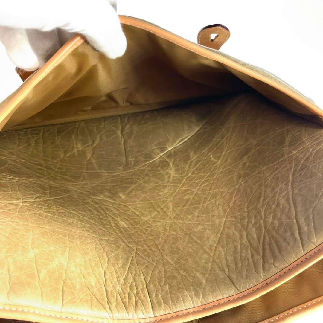 HUNTING WORLD ショルダーバッグ メッセンジャーバッグ a820