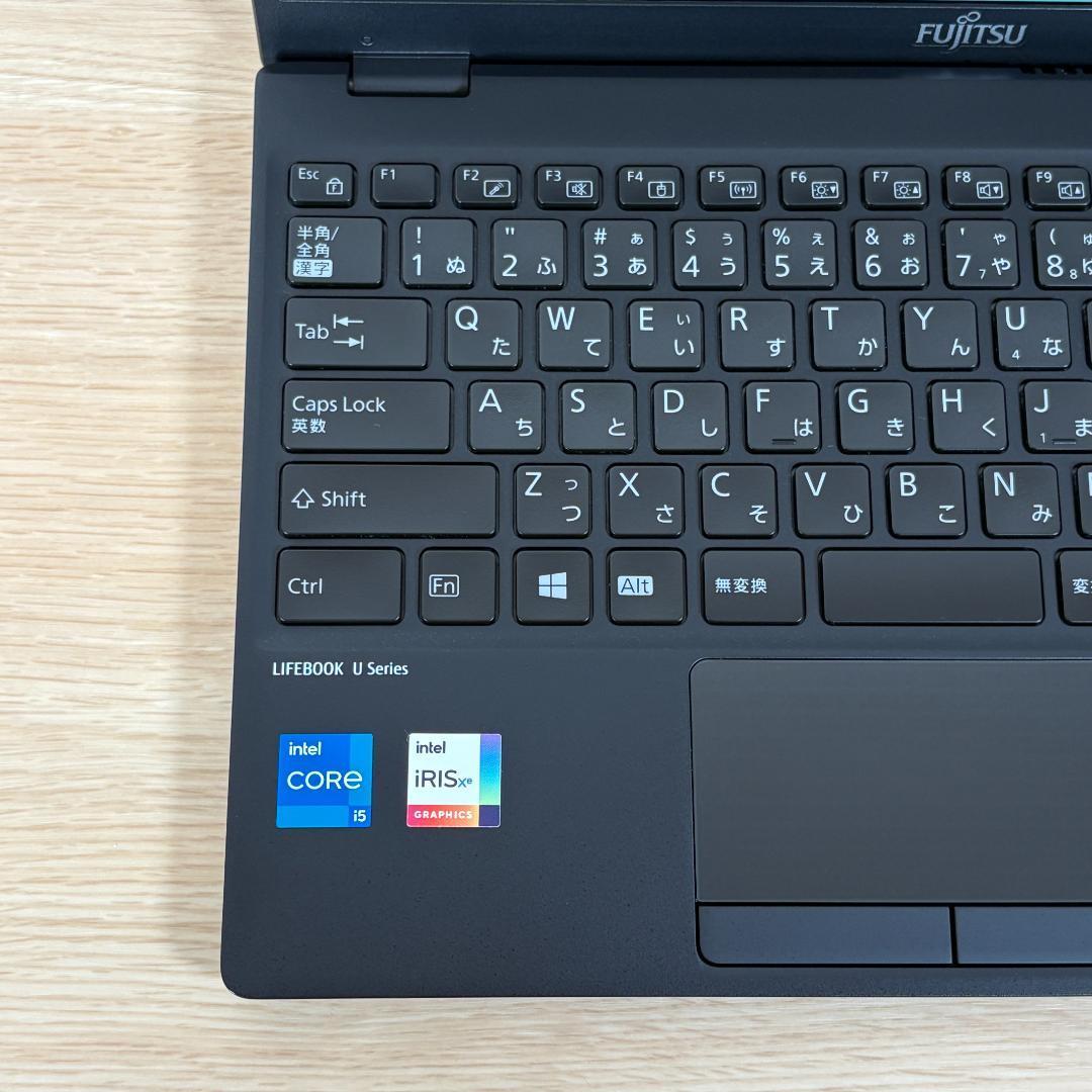 富士通　11世代i5　ノートパソコン　Windows11　SSD　AI機能　15