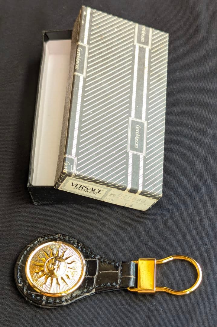 ベルサーチ✨VERSACE✨ レア!!!✳キーホルダー✳【新品・未使用品✨】