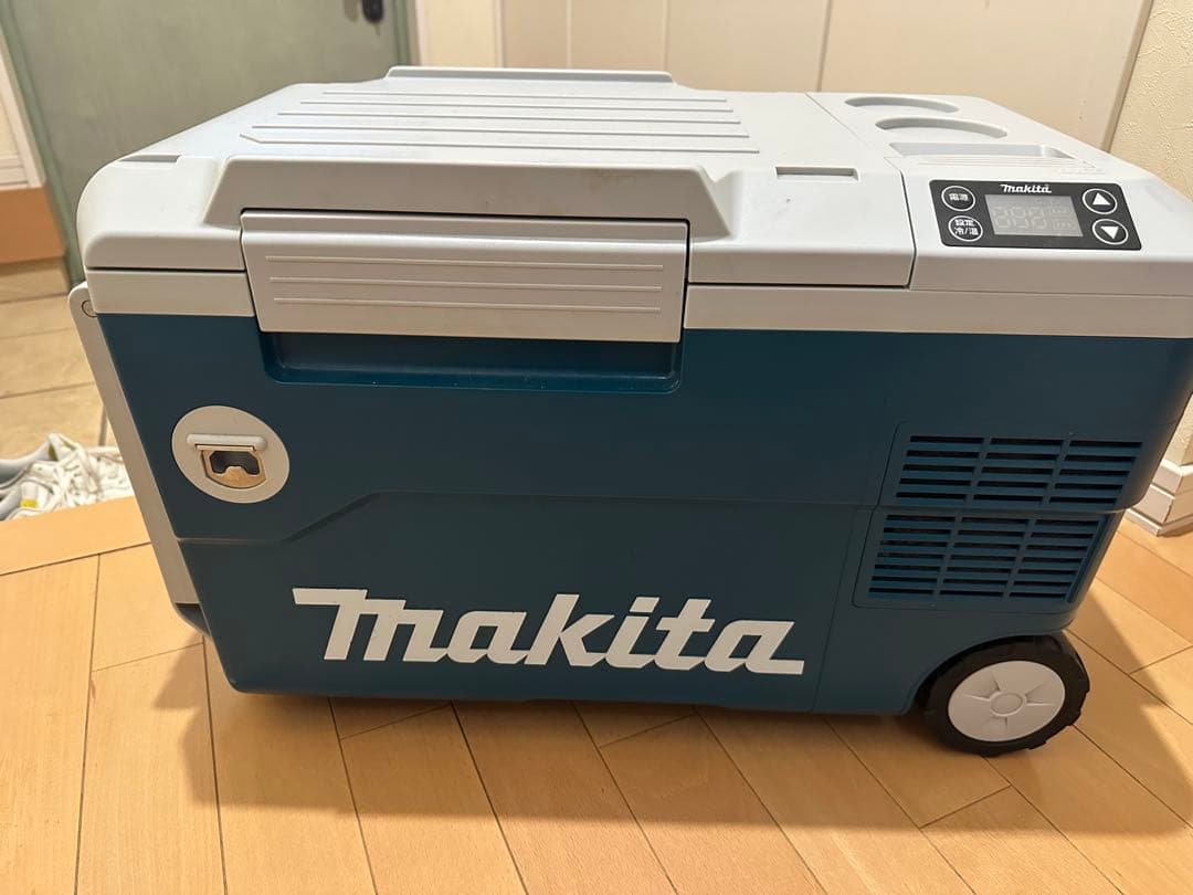 Makita CW180D 冷温庫 20L