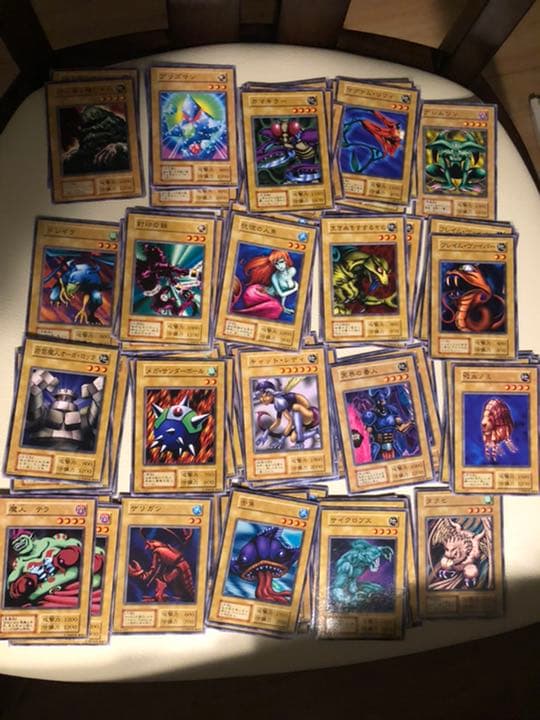 【ほぼ美品】遊戯王カード　様々なノーマルカード　初期