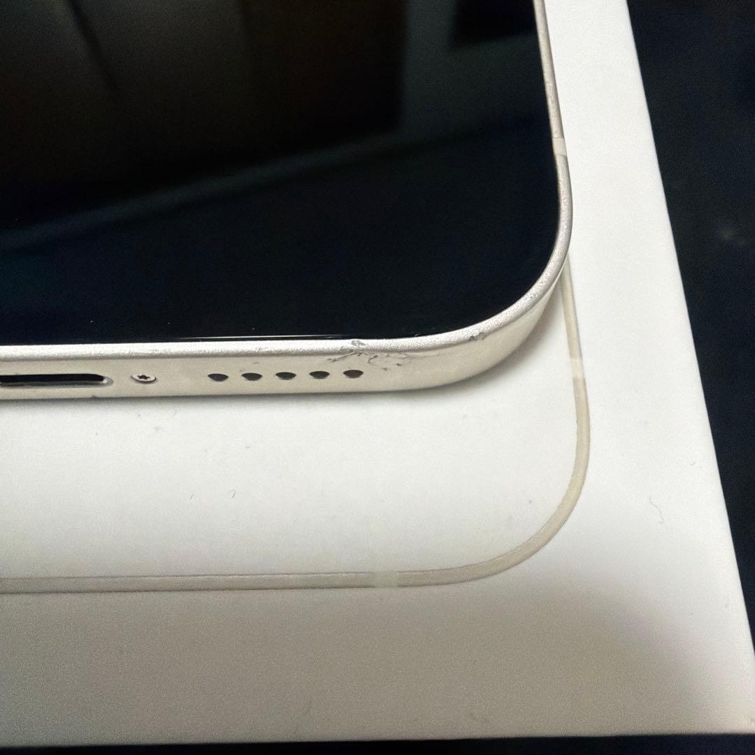 Apple iPhone 13 ホワイト 本体