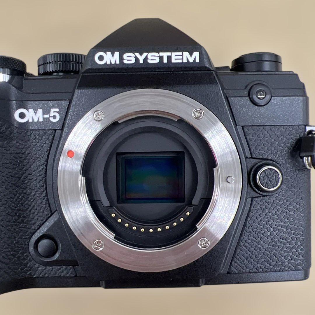 601285 OM SYSTEM OM-5 ボディー ブラック