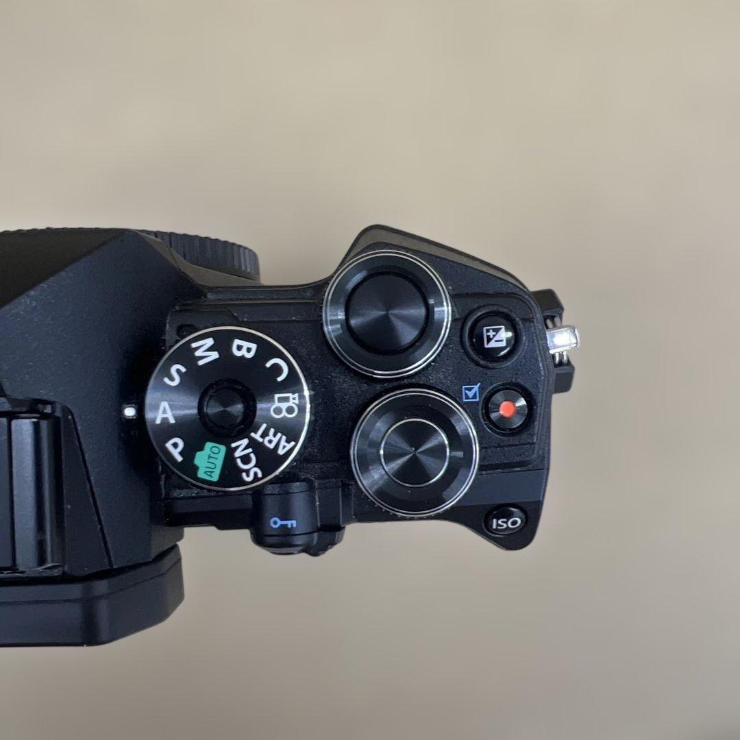 601285 OM SYSTEM OM-5 ボディー ブラック