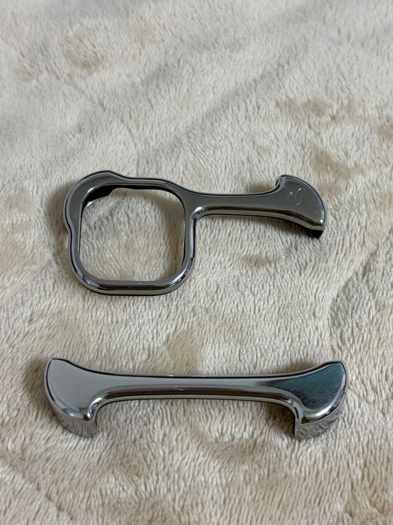 Arc Pulse アークパルス　iPhone13用バンパー　チタン製