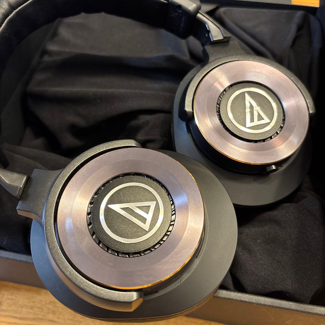 オーディオテクニカ　ATH-WS1100 ヘッドフォン　SOLID BASS