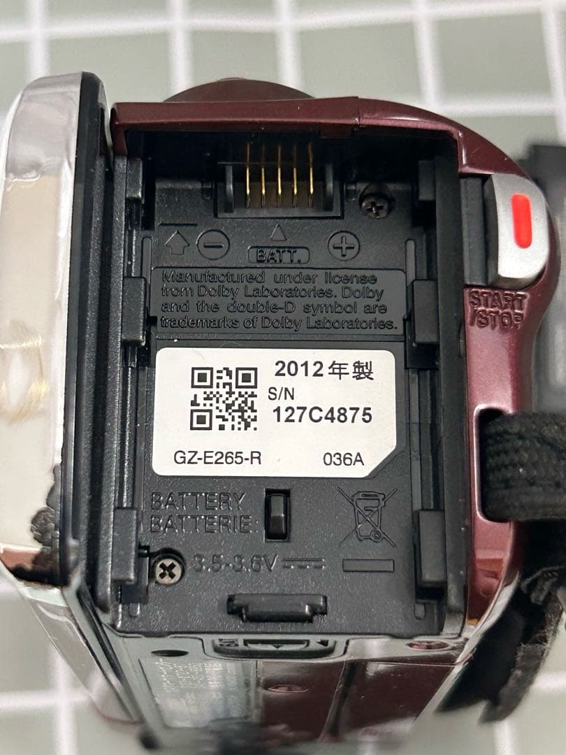 JVC ビデオカメラ　Everio GZ-E265 専用ケース付き！