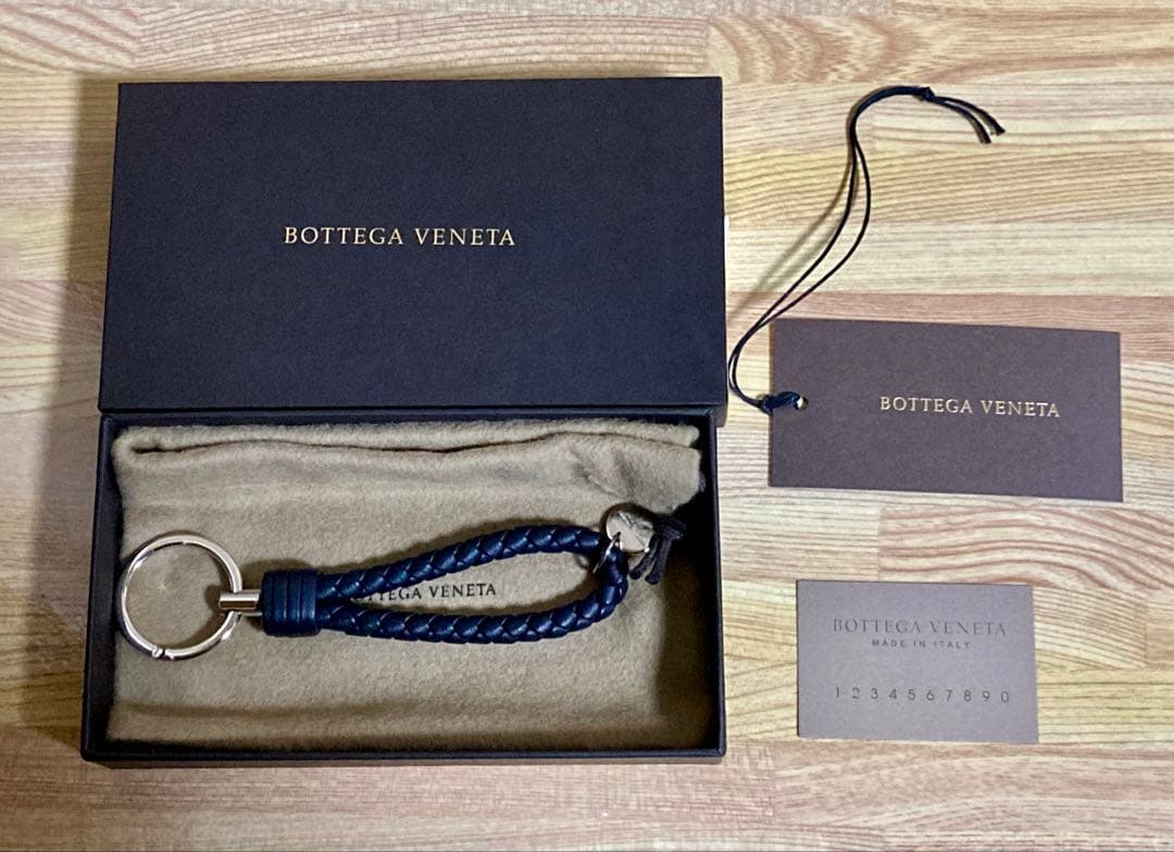 ボッテガ・ヴェネタ 長財布 キーリング ネイビー