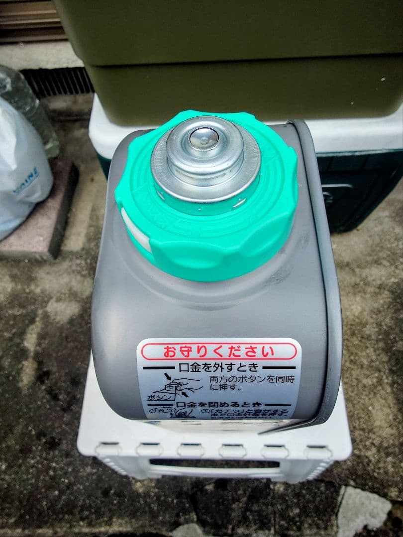 １番小さいタイプのダイニチ石油ブルーヒーター