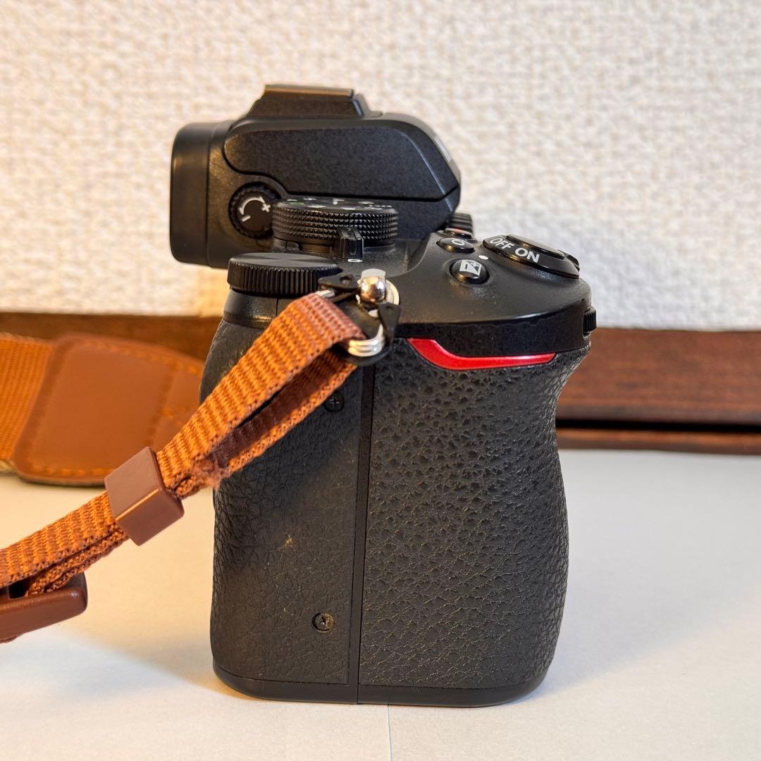 NikonZ50 ボディ バッテリー4つ付き　美品