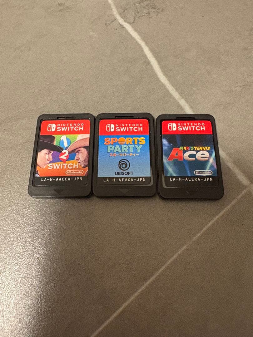 Nintendo Switch 本体 プロコン・充電グリップ•ケース•ソフト3本