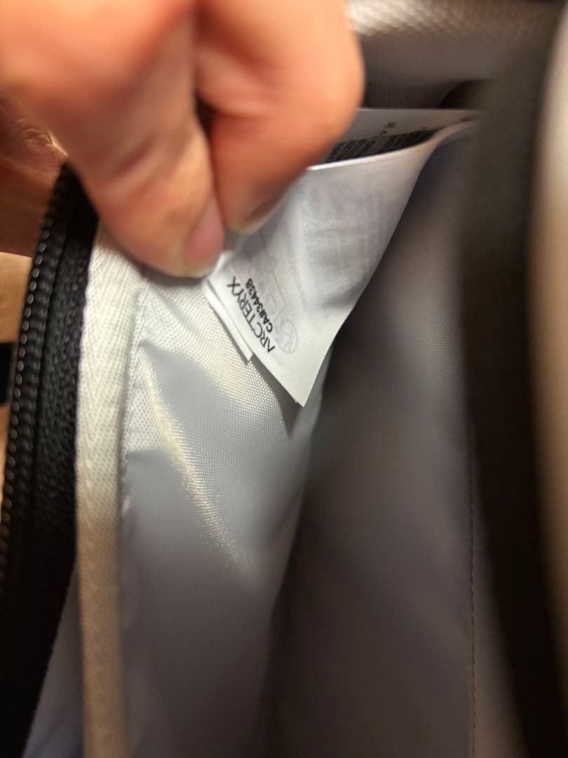 アークテリクス　グランヴィル 10 クーリエ バッグ ブラック