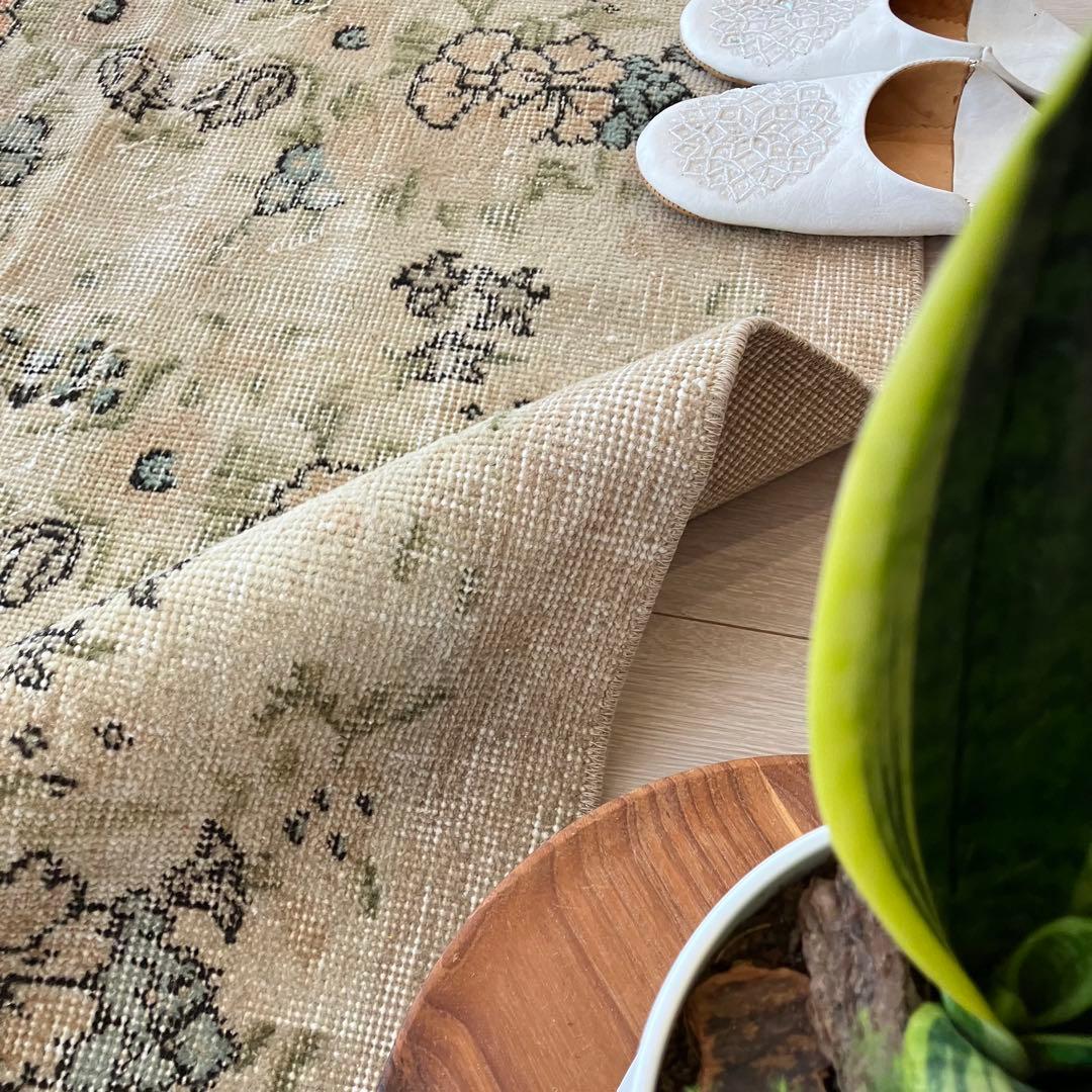 コーラル✳︎93×192カフェラテ／スカイブルー　フラワー　トルコヴィンテージラグ