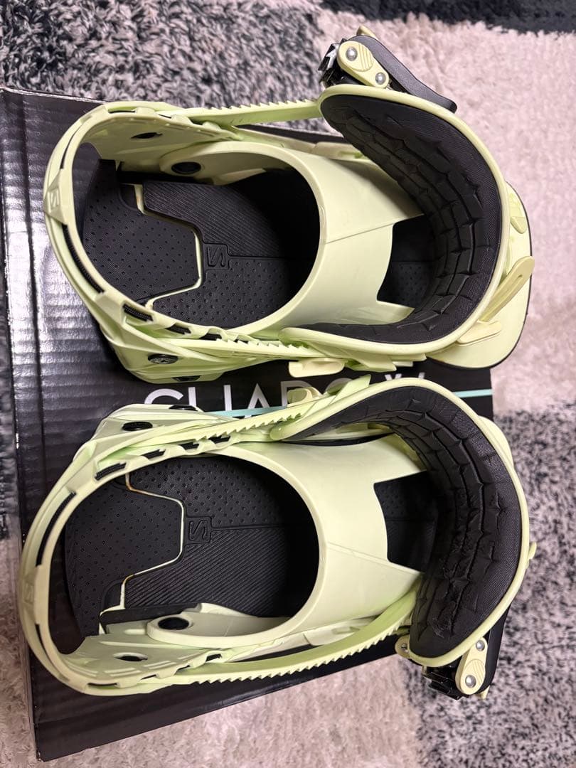 SALOMON スノーボードビンディング ホログラム　HOLOGRAM S