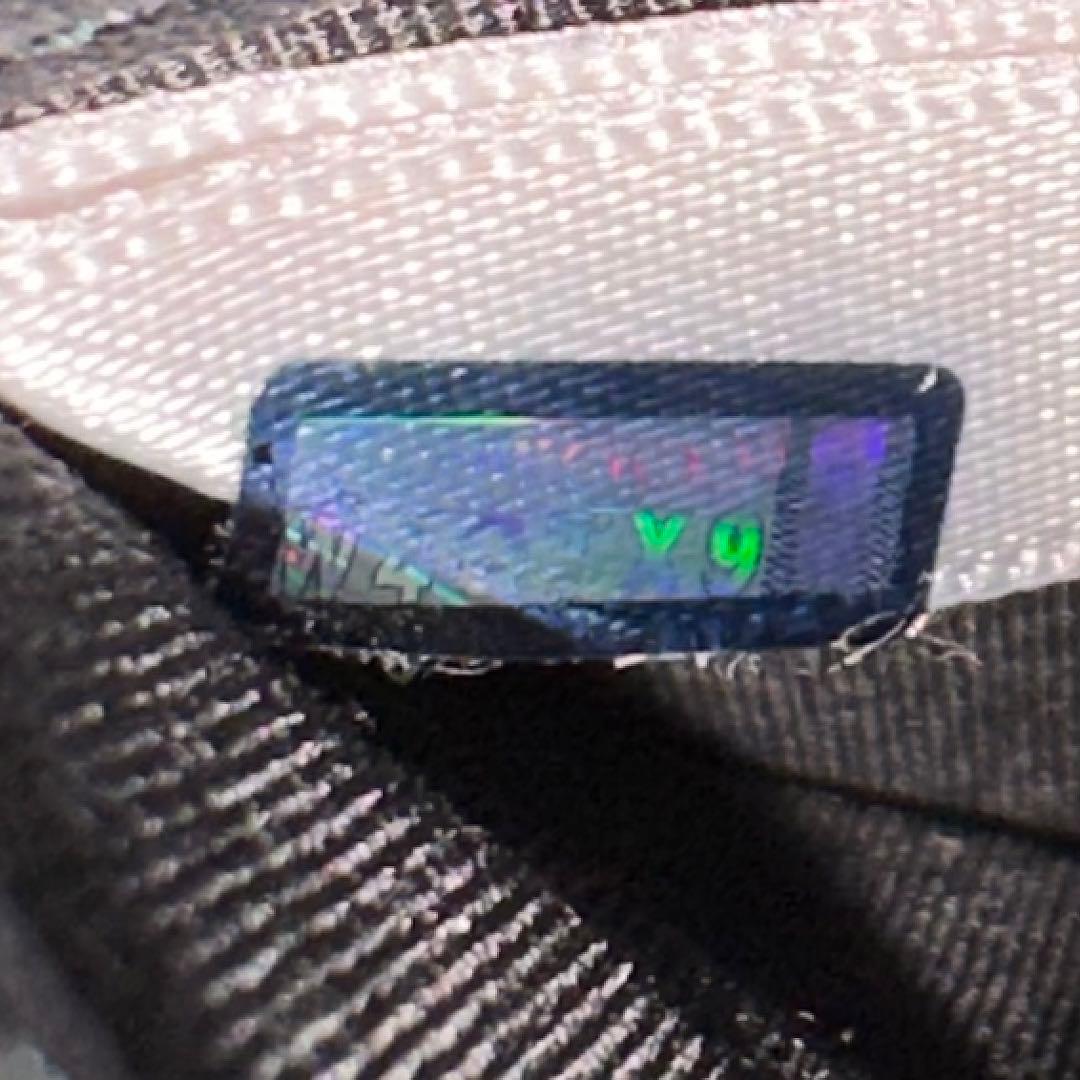 新品同様‼️ ジミーチュウ　財布　長財布　スター　エンボス　ラウンドファスナー