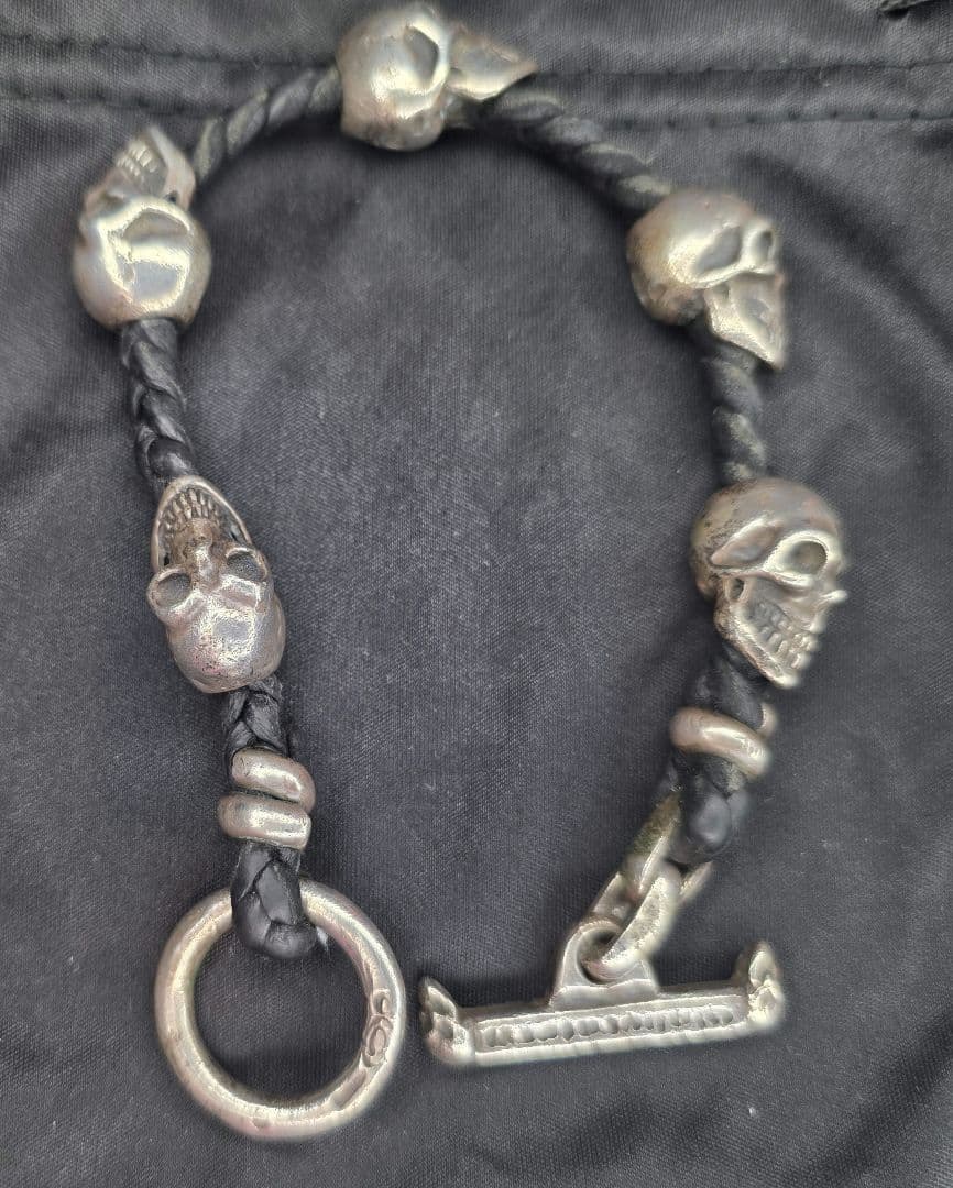 ガボールハッピースカルレザーブレスレット