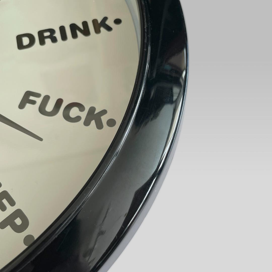 希少【HUF × SKATE MENTAL】ユーモアデザイン 掛け時計 クロック