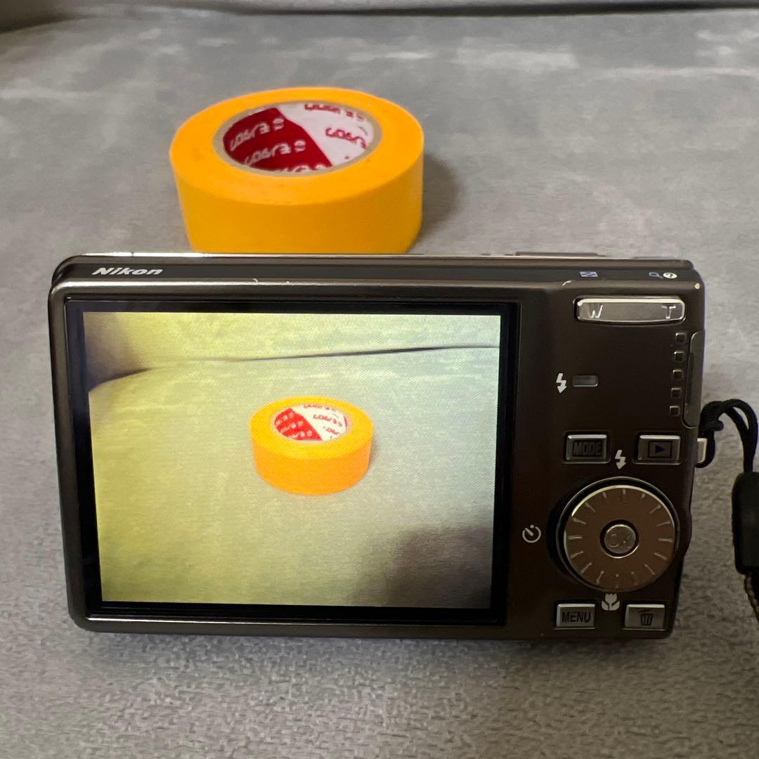 Nikon COOLPIX s600 コンパクトデジタルカメラ