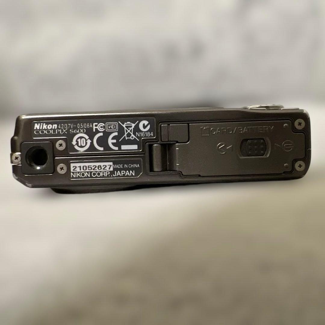 Nikon COOLPIX s600 コンパクトデジタルカメラ