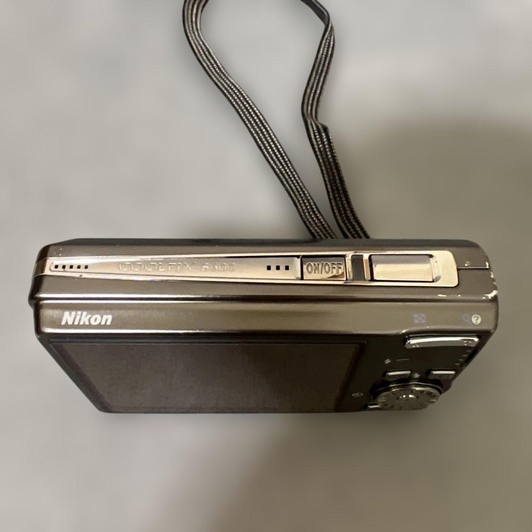 Nikon COOLPIX s600 コンパクトデジタルカメラ