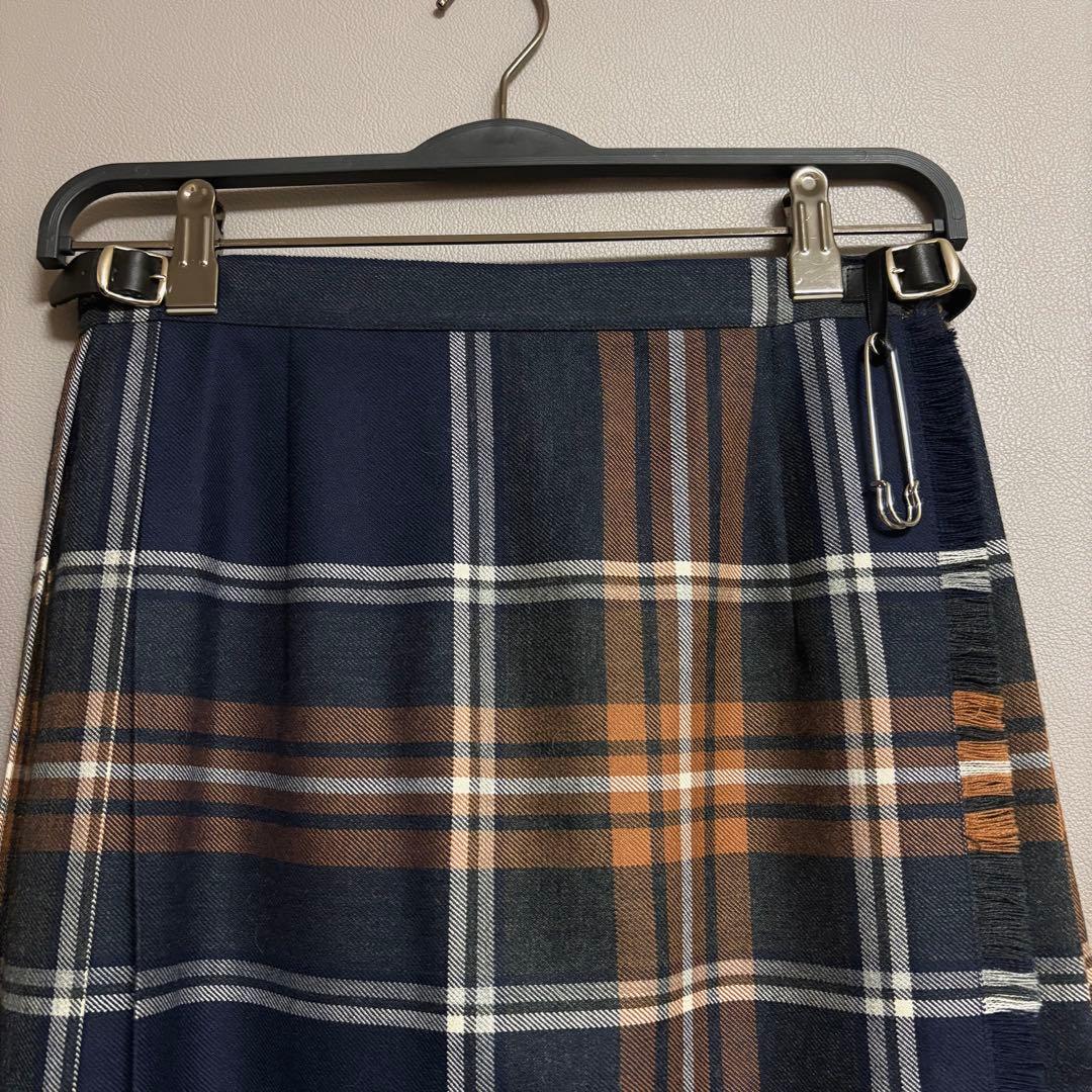 未使用近い オニールオブダブリン 大きいサイズ12 ミモレ プリーツスカート 紺