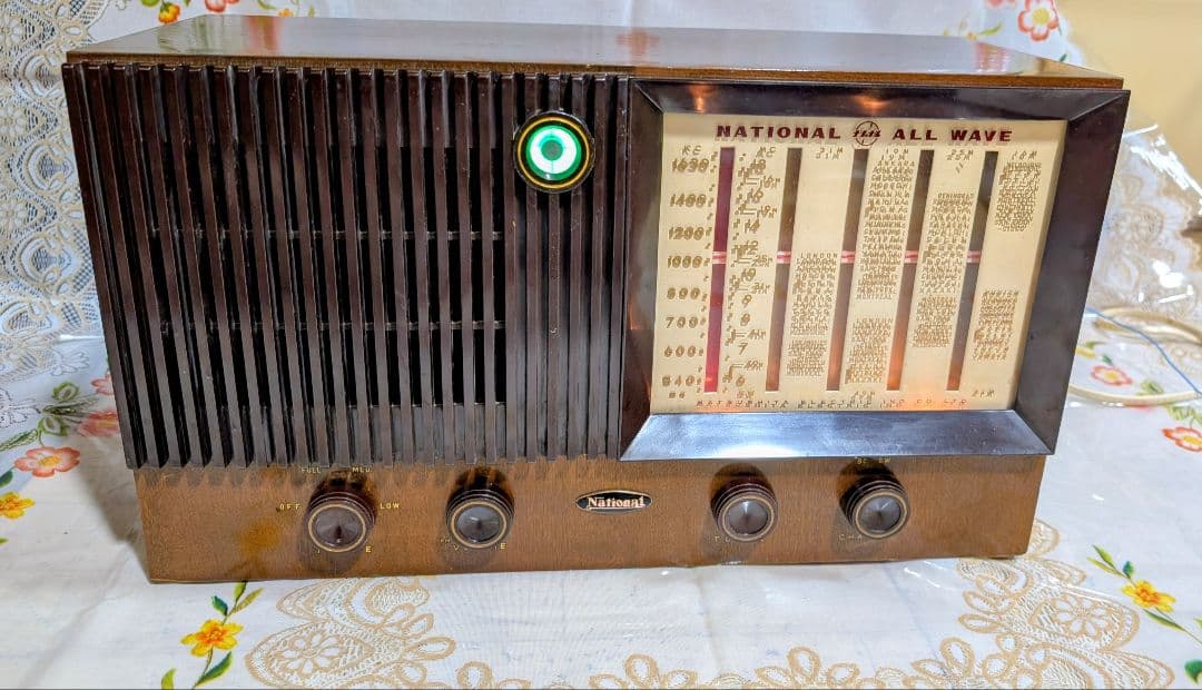 【国際版】ナショナルST真空管ラジオ　アイ付QA-700　Bluetooth付