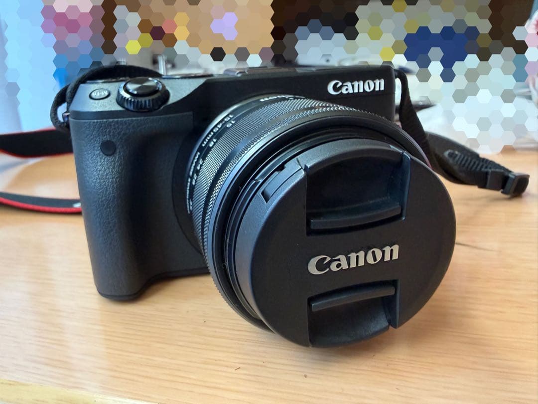 Canon ミラーレス一眼カメラ 充電器付き　お値下げ中