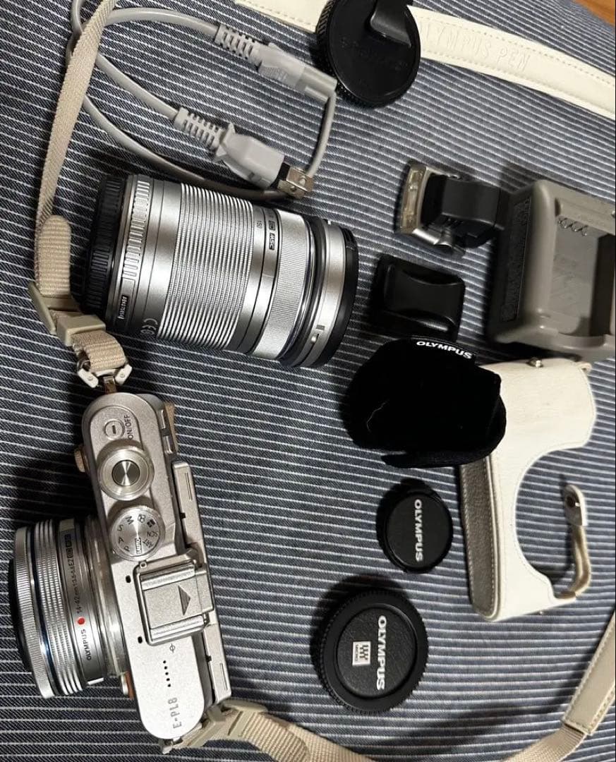 オリンパス　Olympus PEN E-PL8 美品　レンズ2種付き