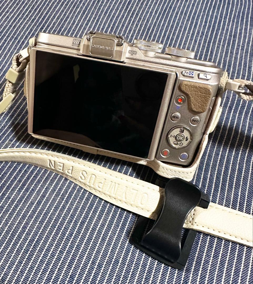 オリンパス　Olympus PEN E-PL8 美品　レンズ2種付き