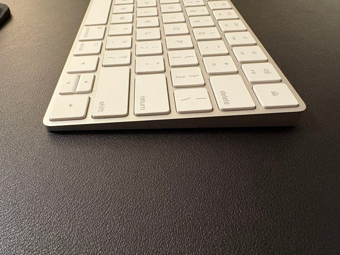 【美品】Apple Magic Keyboard（US配列MLA22LL/A）