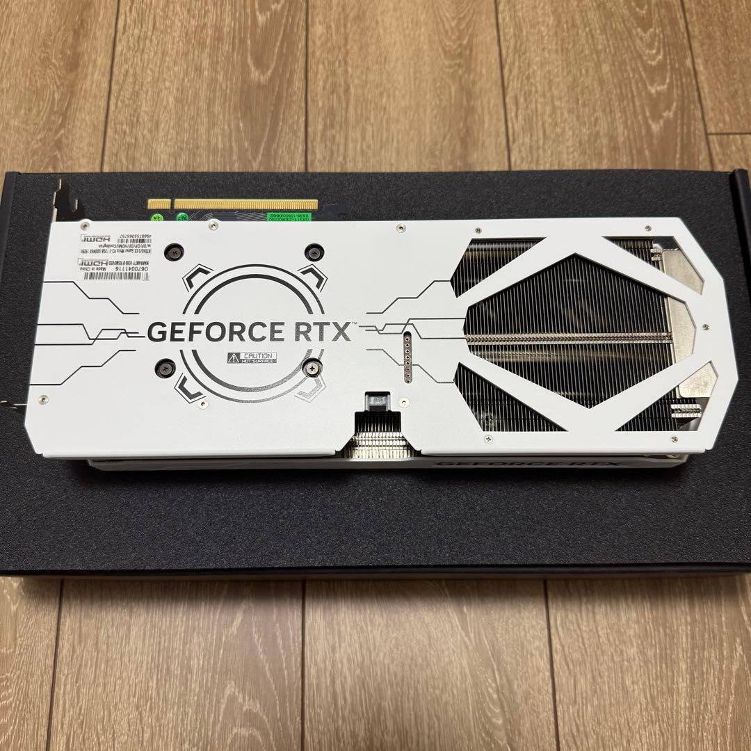 玄人志向 RTX4070 GK-RTX4070-E12GB/WHITE/TP