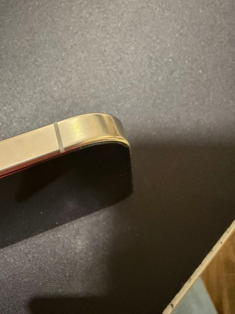 Apple iPhone 16 Pro シルバー 本体　箱は17pro