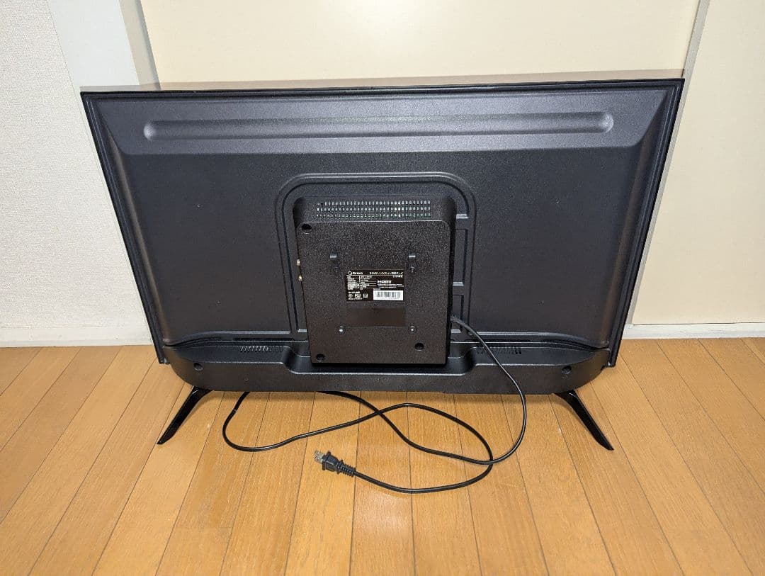 Qriom 32V型 ハイビジョン液晶テレビ QRT-32W2K