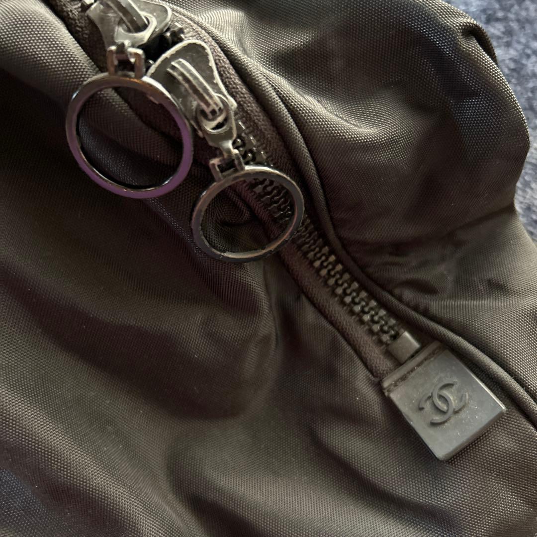 Q*o様 CHANEL ブラック ボストンバッグ